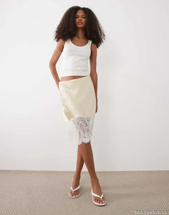 Se sei bloccato in un outfit monotono, ecco 7 look facili che le persone di moda indossano al pub quest'estate.