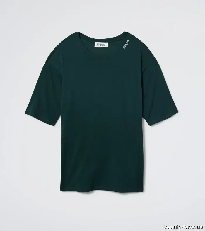 Бренд Пейдж ДеСорбо Daphne только что выпустил свою дебютную праздничную коллекцию&mdash;покупайте, пока она не распродана