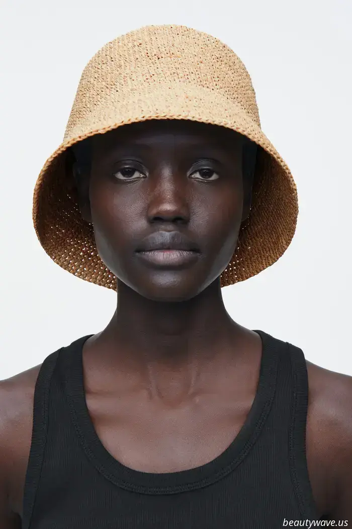 Vistos en Heathrow y LAX: 13 Atuendos Icónicos del Aeropuerto para Inspirar Tus Looks de Viaje de Verano