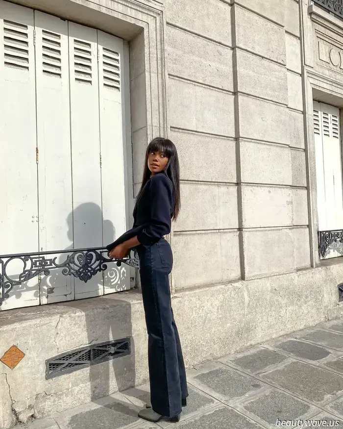No dejes que tus skinny jeans se enteren — están siendo reemplazados por esta tendencia vaquera anticuada pero chic.
