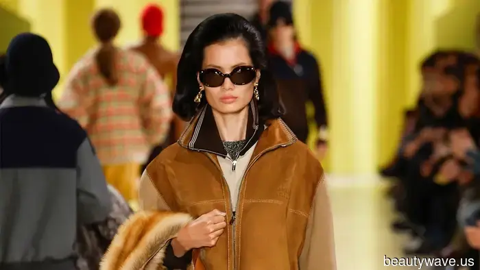 Полоски! Атласные шарфы! Вязаные изделия! Стиль преппи возвращается этой осенью