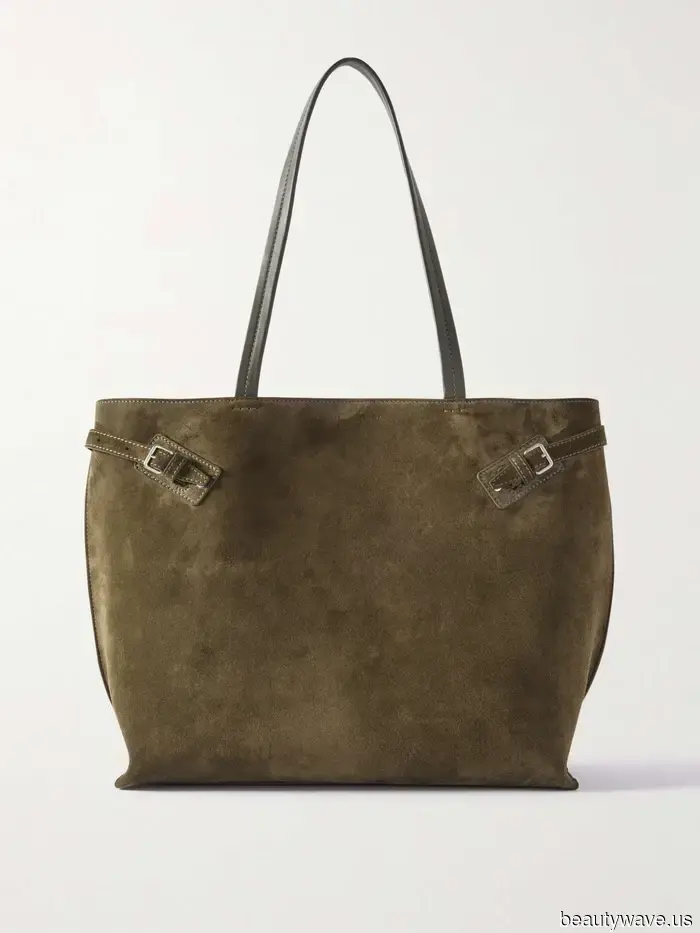 Improvvisamente, i londinesi alla moda stanno scambiando le loro borse marroni per questo stile molto specifico e molto più alla moda.