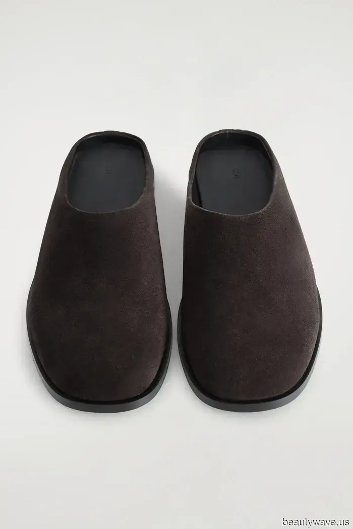 Forget flip-flops—this emerging comfortable shoe trend could also be the most stylish of 2025.