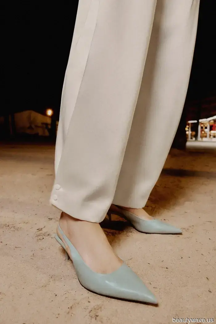 Nicht Ballerinas, nicht Sandalen&mdash;SJP's elegantes Schuh- und Midi-Rock-Paar erinnert an Carrie Bradshaw
