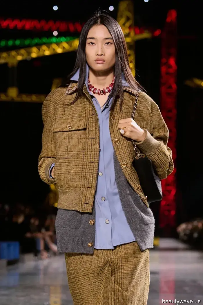 Quiet luxury is out—here are three jewelry trends that everyone with great style will embrace this fall.