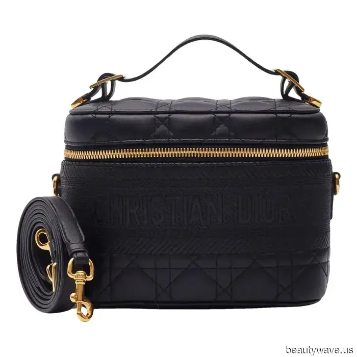 9 Bolsos Clásicos de Dior que la Gente de Moda, Reales y Celebridades Nunca Dejarán de Llevar