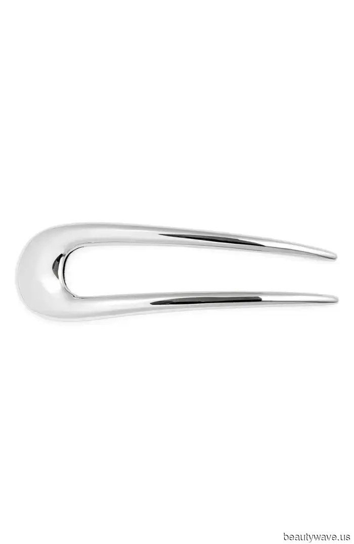 This fall, I aim to be a cool girl, so I'm looking at these 7 IYKYK brands available at Nordstrom.