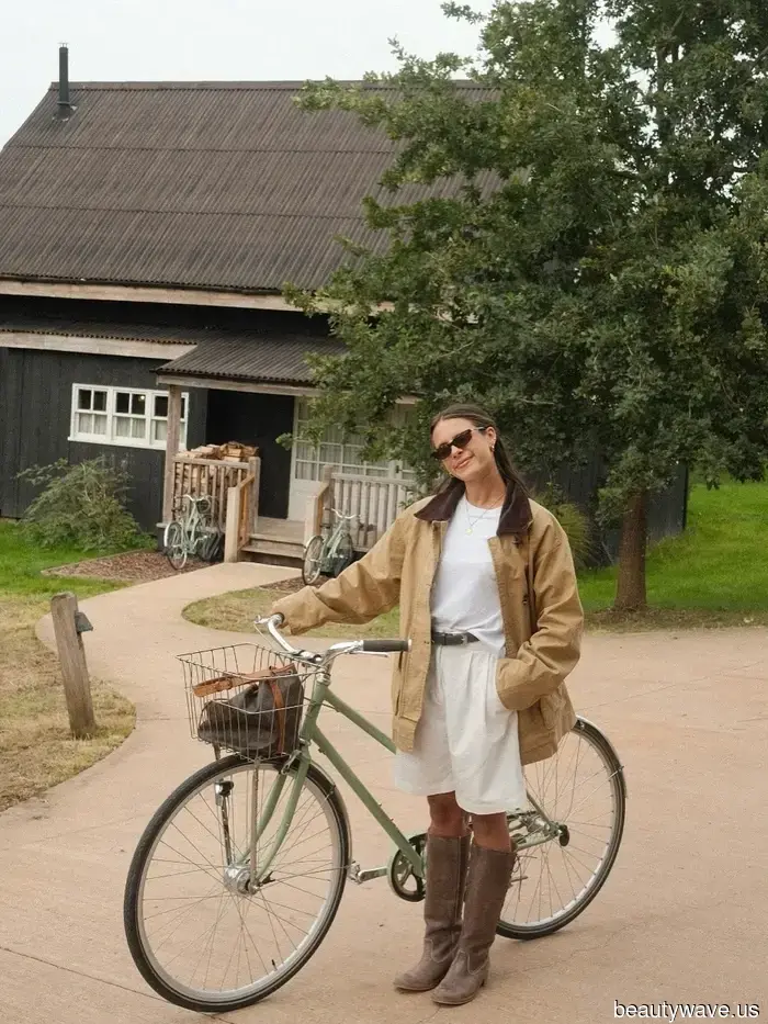 I'm Firmly Convicted That Summer Attire Pairs Best With Boots: Here Are 6 Stylish Outfits That Support My Claim.