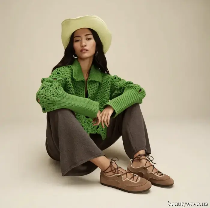 It's a fact: Fashion enthusiasts are trading in their loafers and ballet flats for this controversial sneaker trend.