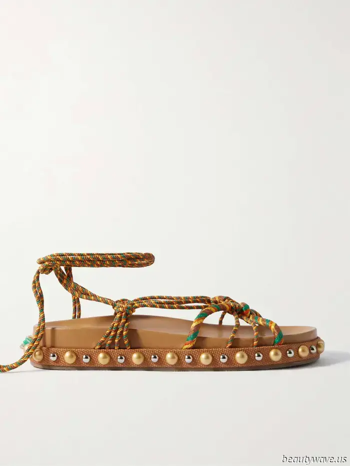 If You Dislike Flip-Flops, Check Out the Viral Sandal Trend That Everyone With Fashion Sense Is Sporting This Summer.