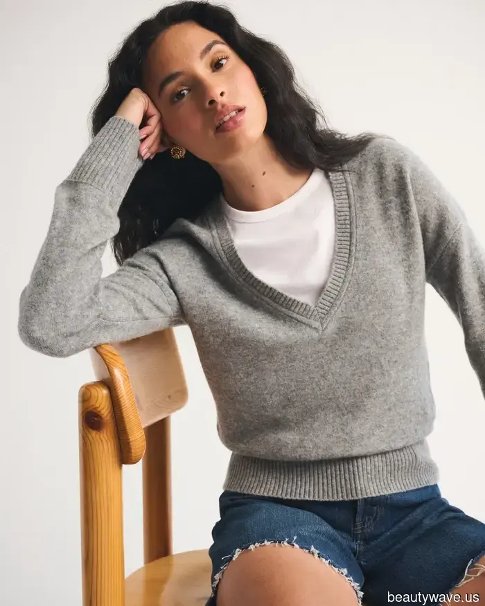 La venta del Día de los Caídos de Abercrombie está llena de esenciales para chicas geniales&mdash;25 hallazgos que merecen toda tu atención