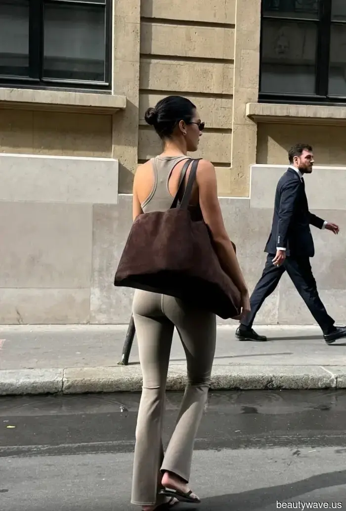 Bootcut leggings can appear odd with unsuitable footwear, but these five styles are stylish.