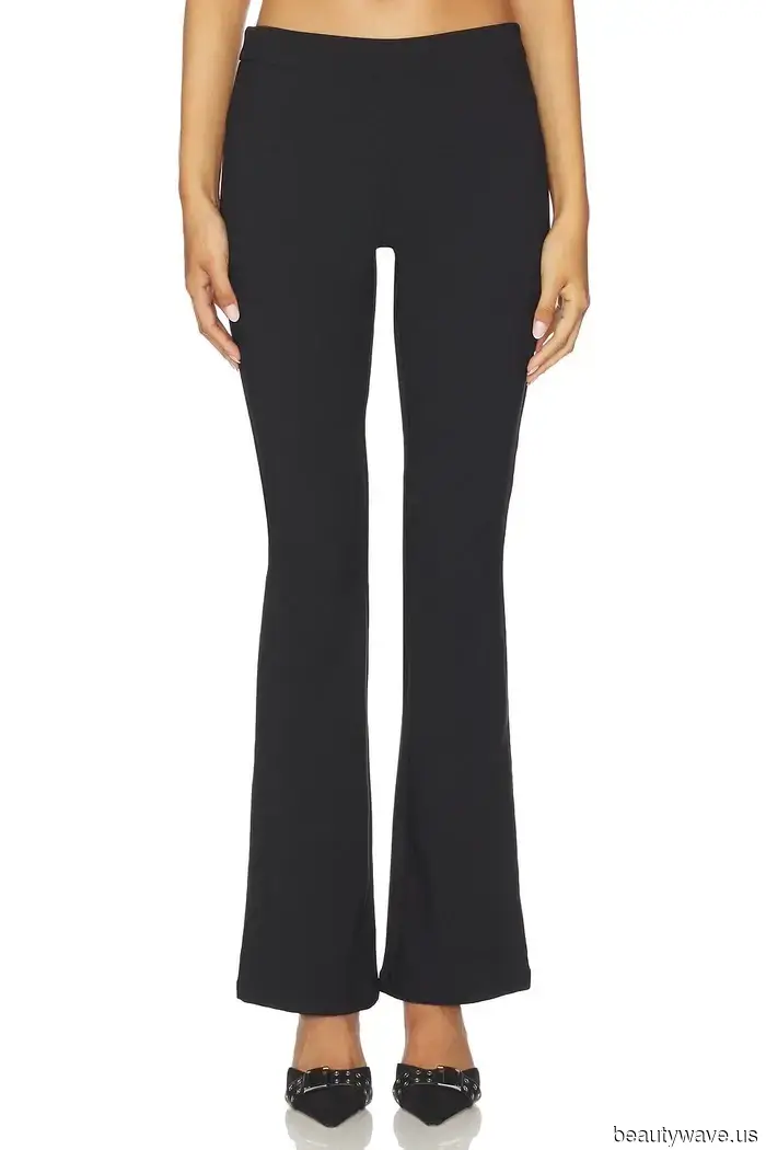 Just so you know: These are the specific bootcut pants that stylish girls are sporting this spring.