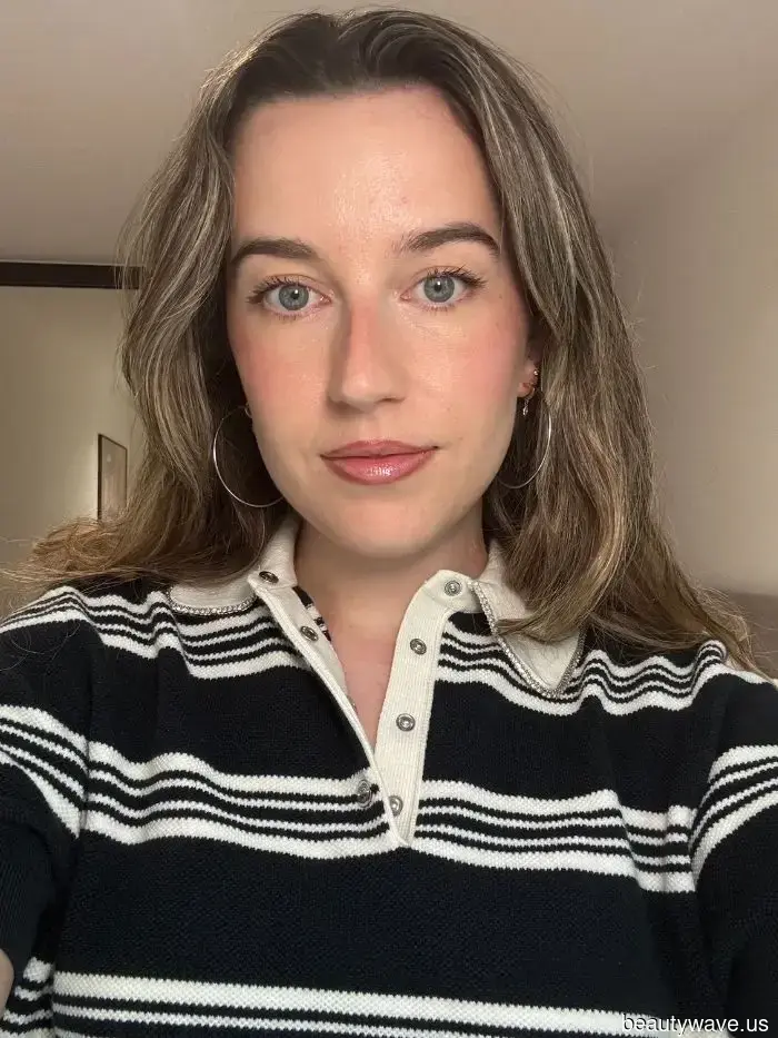 Ich bin Makeup-Artist und Beauty-Redakteurin mit fettiger Haut&mdash;das sind die Foundations, die ich tatsächlich benutze.