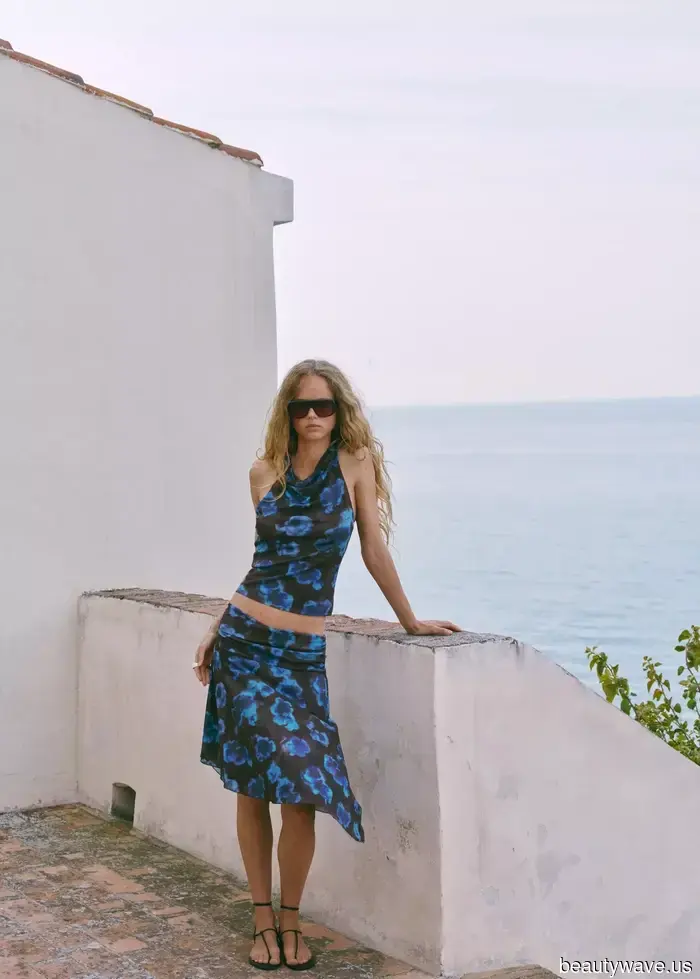 Everyone in NYC is currently sporting this once-outdated skirt trend paired with simple summer outfits.