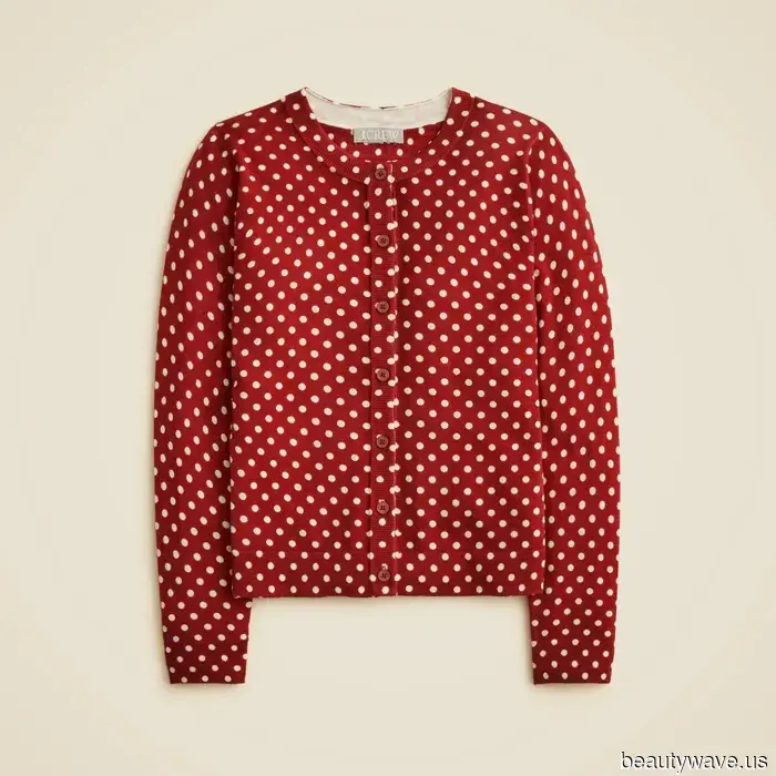 È ufficiale: questa stampa un tempo datata sta superando le tendenze di leopardo e plaid per l'inverno 2025.