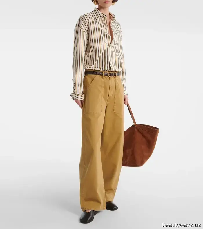 Puede que no estés de acuerdo, pero creemos que estas 6 tendencias de jeans están pasadas de moda para el otoño de 2025.