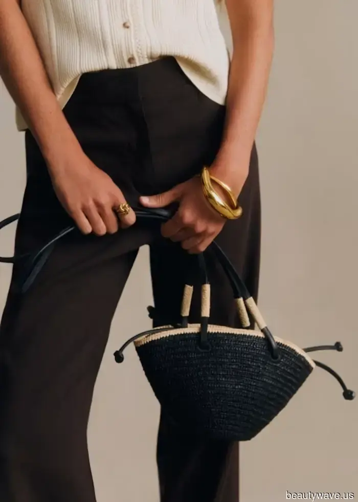 Sono appena tornato dal sud della Francia&mdash;5 formule di outfit che ho visto indossare alle donne francesi in continuazione