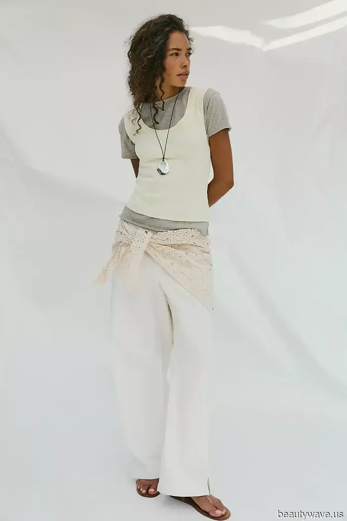 Halt die Spitze&mdash;Die It-Girls tragen stattdessen diesen schickeren Mikrotrend in all ihren Sommer-Outfits 2026.