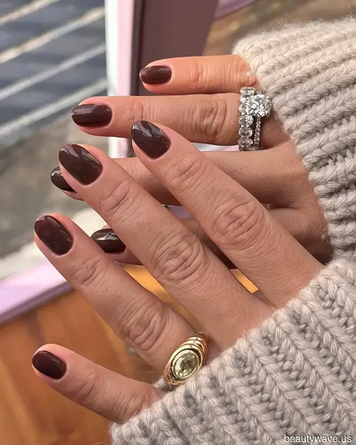 Neutral Nails Are Here to Stay—9 Designs I’m Keeping for Fall