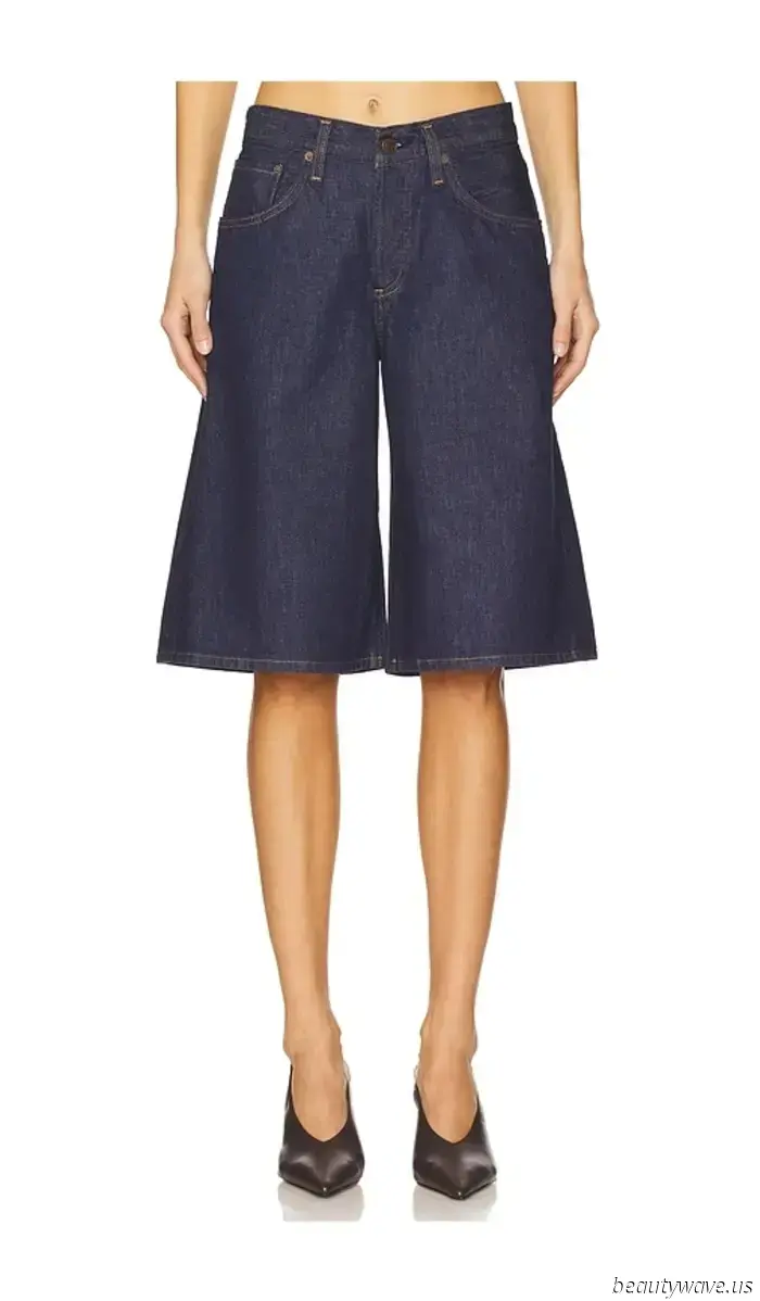 When I spot someone sporting this trend that's neither jeans nor shorts paired with sneakers, I can tell they're into fashion.
