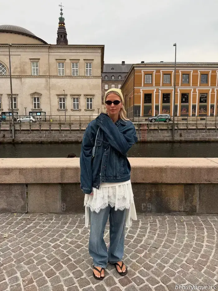 Der Trend zu hübschen Tops, den alle in der Mode nutzen, um ihre Jeans aufzuwerten.