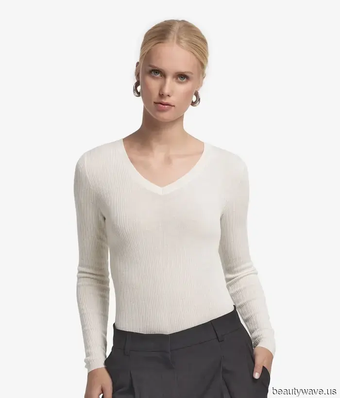 Leighton Meester and Chace Crawford have just met up again in L.A., and their outfits are absolutely reminiscent of Blair and Nate.