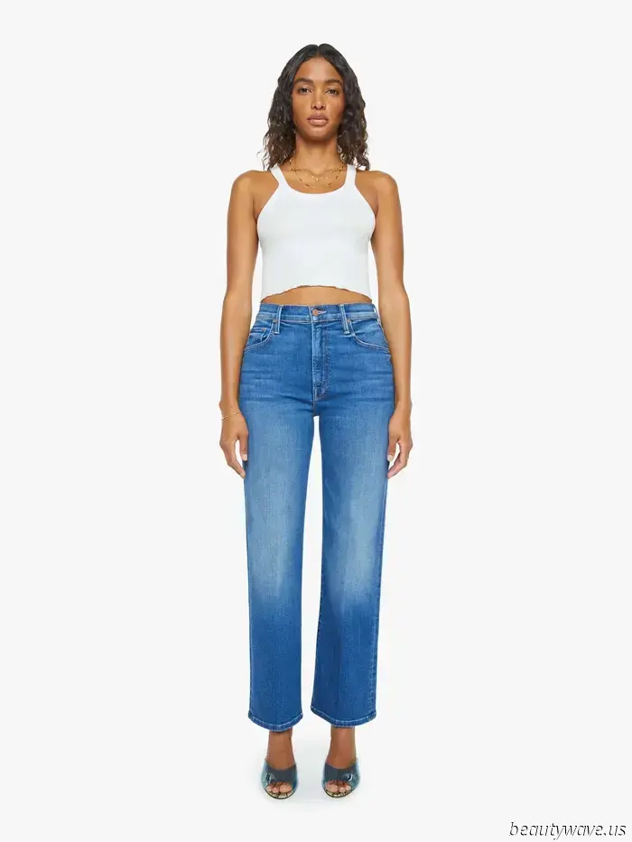Avistado en París: Los zapatos de la chica de moda que hacen que jeans y una camisa se vean más elegantes