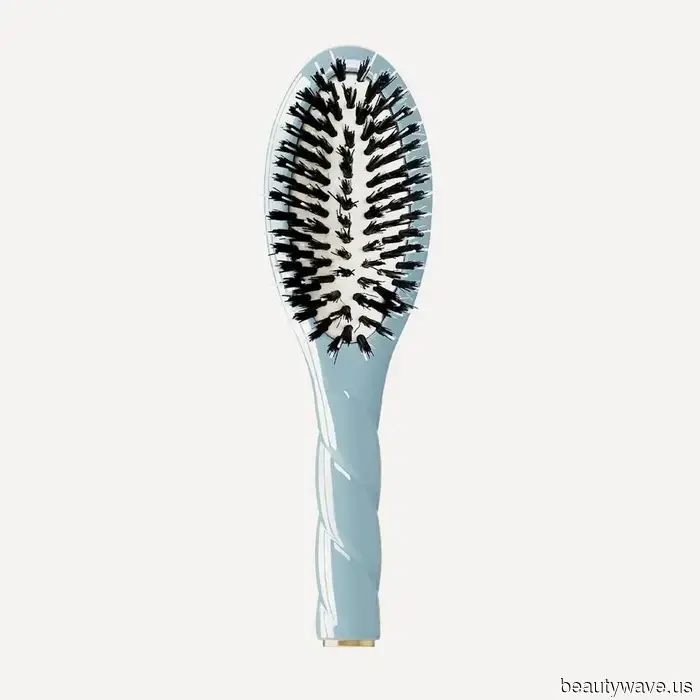 A celebrity hairstylist recently demonstrated the technique for achieving the ideal slicked-back bun.