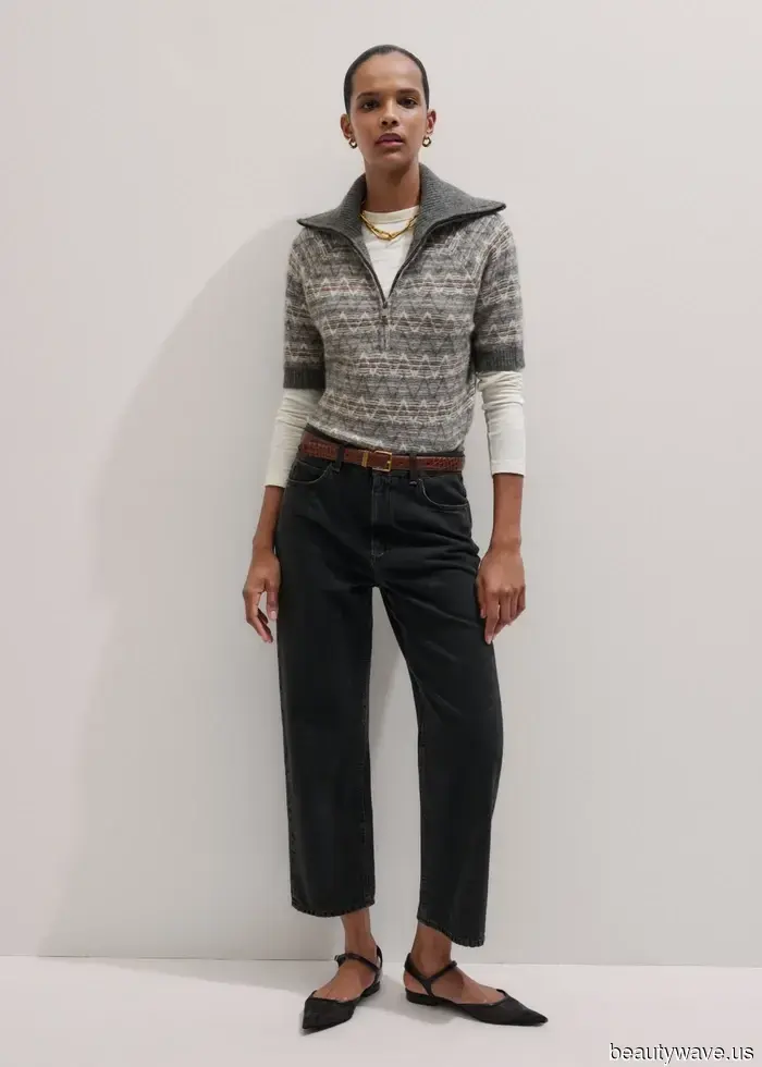 Indeed, loafers pair nicely with trousers, but Parisians understand that they look even more stylish with jeans—these outfits illustrate that perfectly.