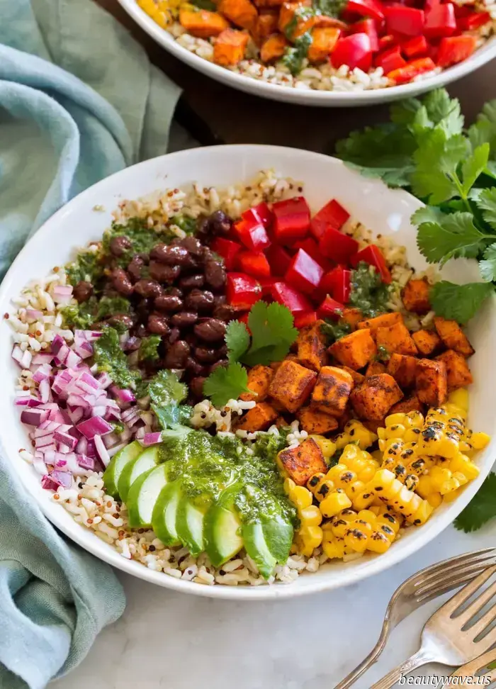 22 Light Lunch Recipes to Avoid the Mid-Afternoon Slump