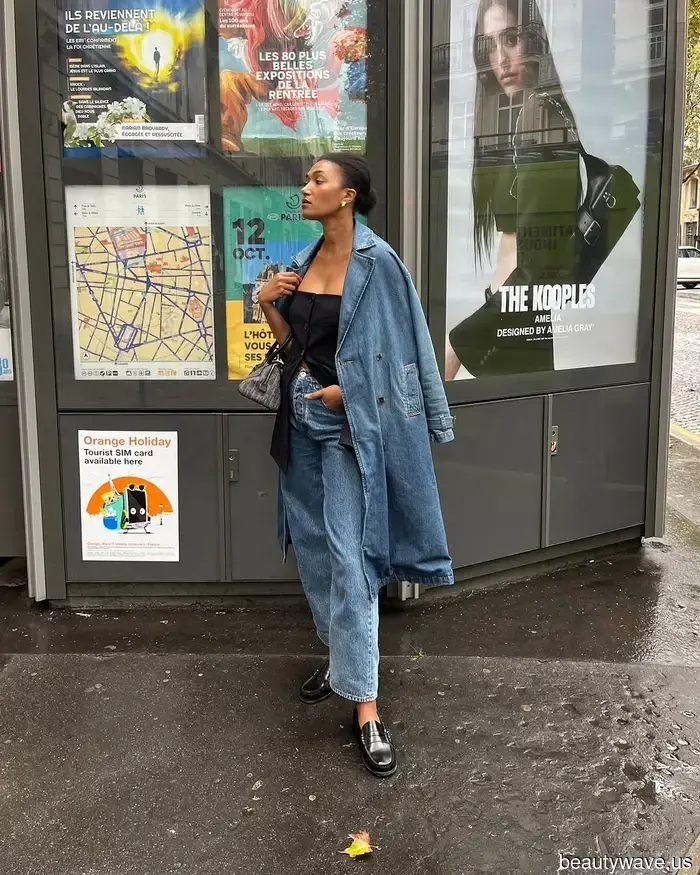 This Outdated Denim Combination is Suddenly the Most Stylish Way to Wear Jeans for Fall 2025.