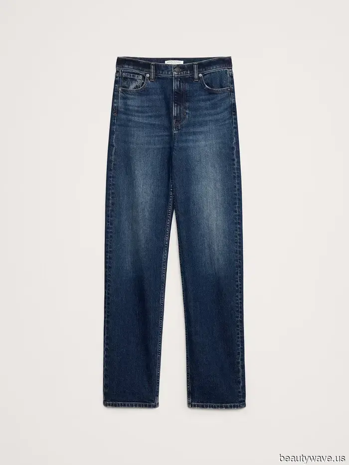 5 Ensembles That Demonstrate These Are the Ultimate Jeans for Fashion Insiders