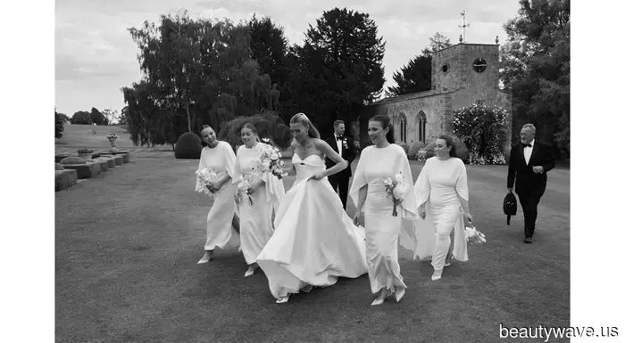 This stunning bride donned a Vera Wang gown and Manolo Blahnik shoes for her sophisticated, timeless countryside wedding.