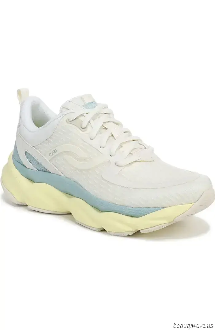 Le sneakers sono i veri protagonisti della vendita di anniversario Nordstrom—questi 29 modelli alla moda sono la prova