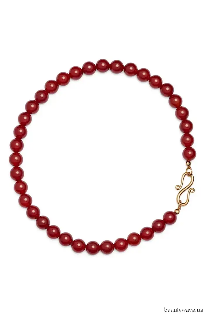 5 Jewelry Trends I'm Investing In This Summer to Elevate My Simple Outfits and Make Them Look Chic and Luxurious