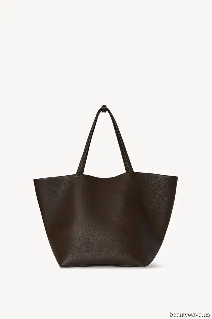 Ich sage es voraus: Diese weniger bekannte The Row Tasche wird der nächste Kultkauf sein.