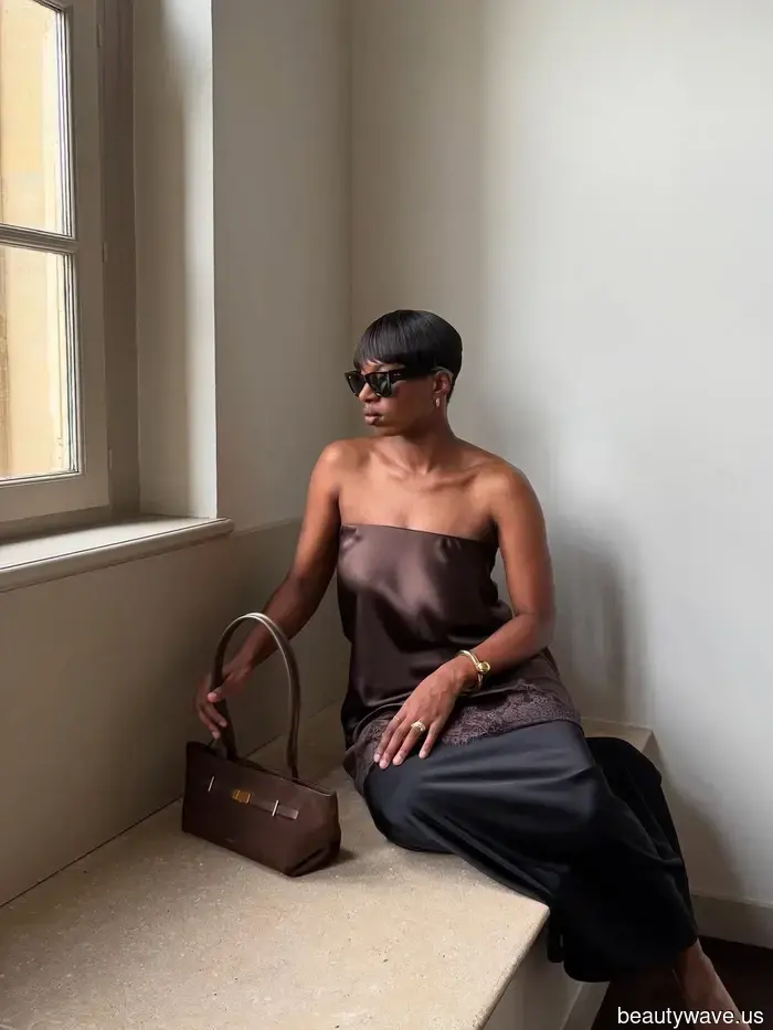 Die schicksten Leute, die ich kenne, stylen diesen eleganten Top-Trend gerade mit Jeans und Röcken.