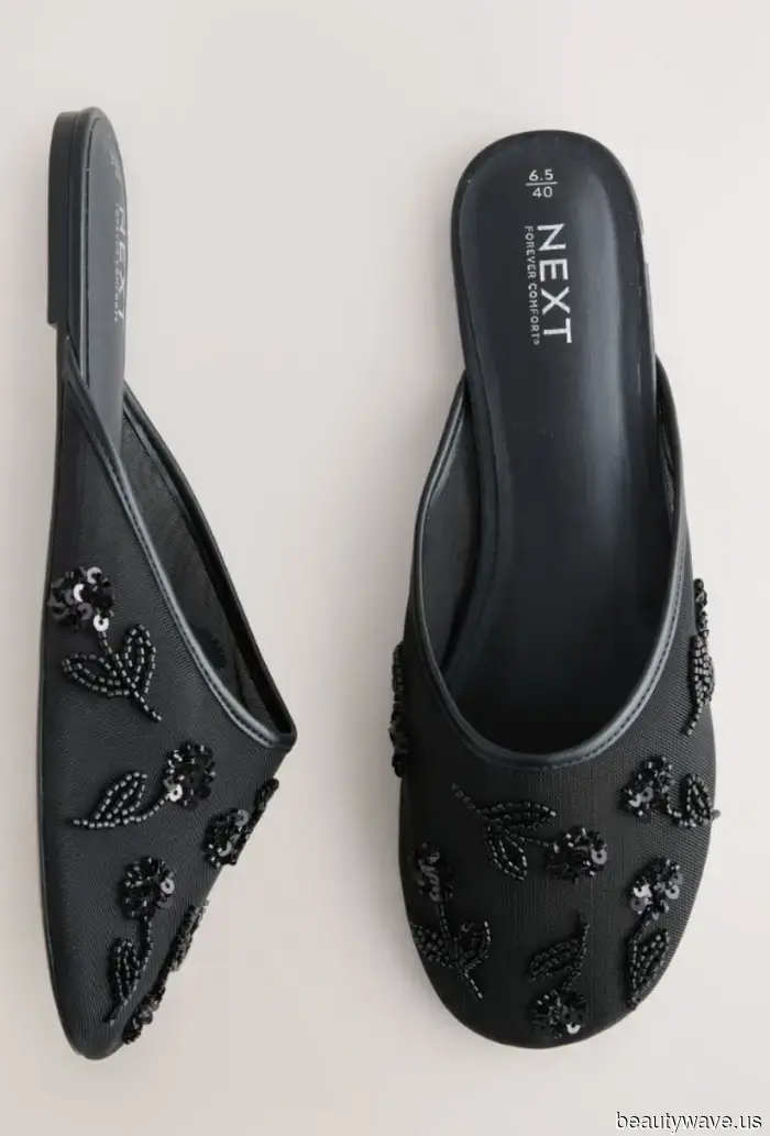 Ob es dir gefällt oder nicht, das ist der Sandalen-Trend, den coole Mädchen diesen Sommer mit Shorts, Jeans und Kleidern stylen.