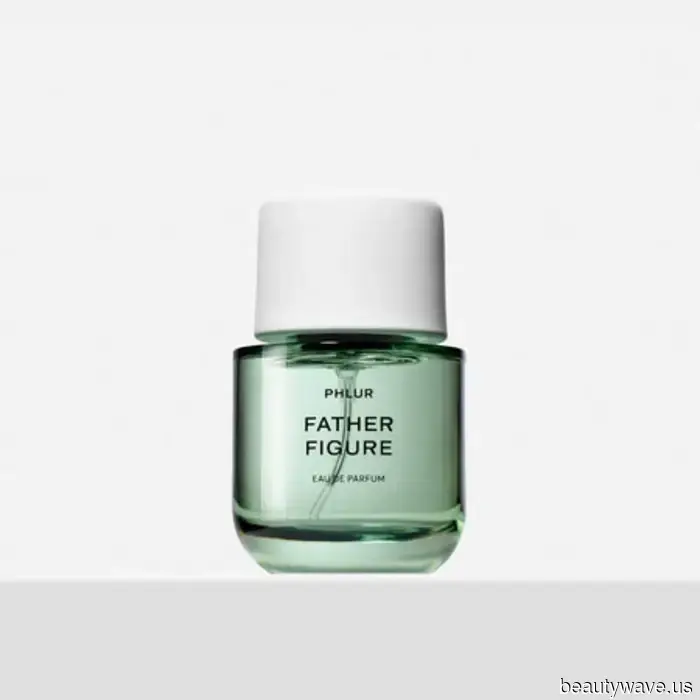 Last month, seven strangers complimented me at airports—here are 30 style and beauty products I credit for it.