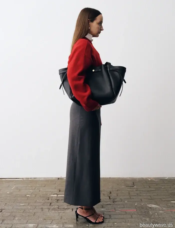 Neither Mini nor Maxi—This Is the Chic Skirt Trend Dominating Every Fashion Capital.