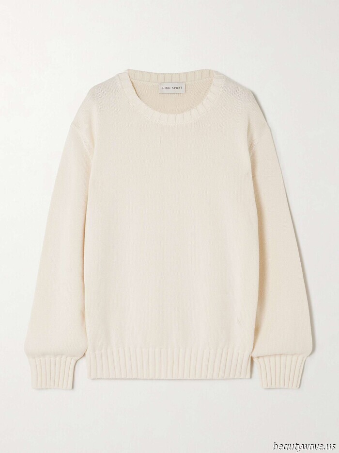 Chic women in Marseille and Cadaqués replace their cashmere sweaters with this lighter alternative every summer.