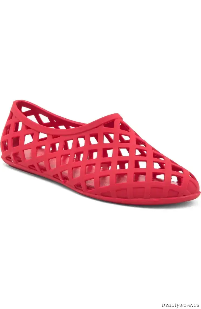 Fashion enthusiasts are purchasing these 4 flat shoe trends at Nordstrom this summer.