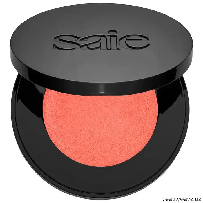 Apologies to my creams and balms—Disco Blush is what I'll be sporting for the time being.