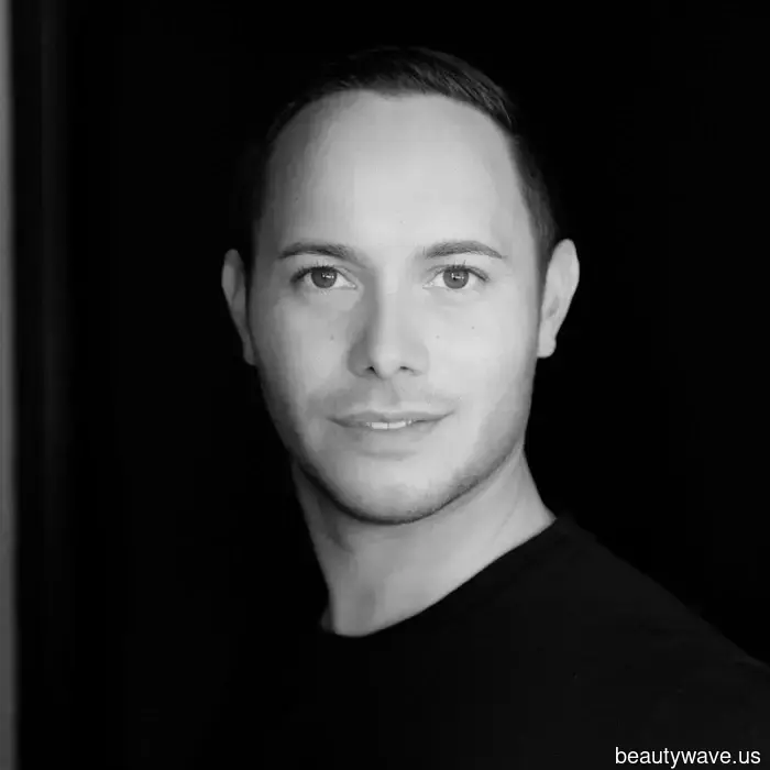 WWW Reviewed: We Evaluated the 10 Leading Lip Plumpers so You Don't Have To