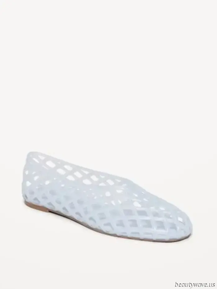 These $20 Old Navy Flats Are Every Bit as Stylish as the $900 Pair I've Been Desiring Since Last Spring.