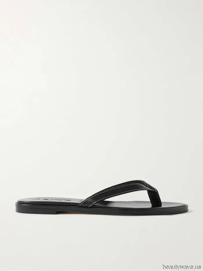 Flip-Flops Become Exceptionally Stylish When Worn in These 6 Specific Ways