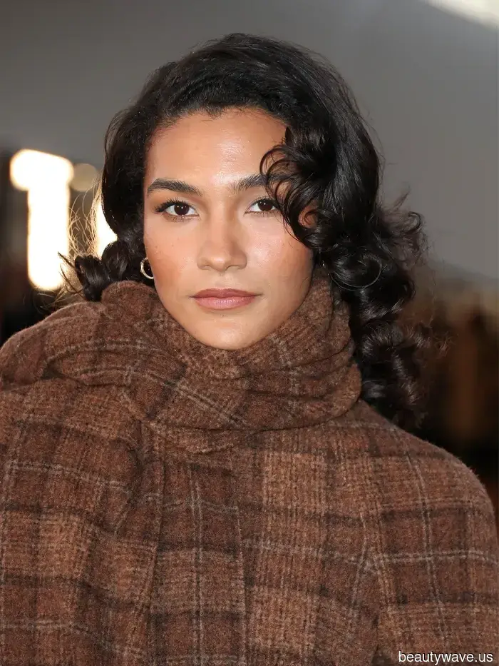 Olivia Dean's Beauty Styles Capture the Essence of Rom-Coms: 9 Instances That Won Our Hearts.