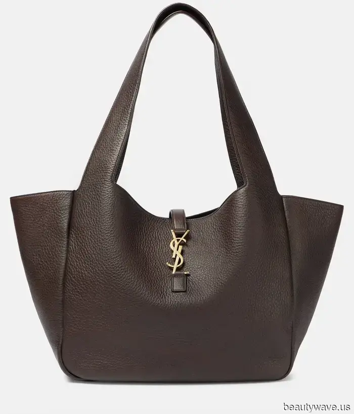 I can tell you have great taste if you possess this understated, minimalist luxury handbag.