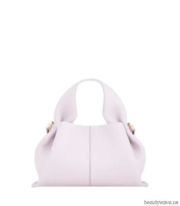 Victoria Beckham ci ha appena mostrato esattamente come indossare alcune delle tendenze cromatiche più importanti dell'inverno 2025.